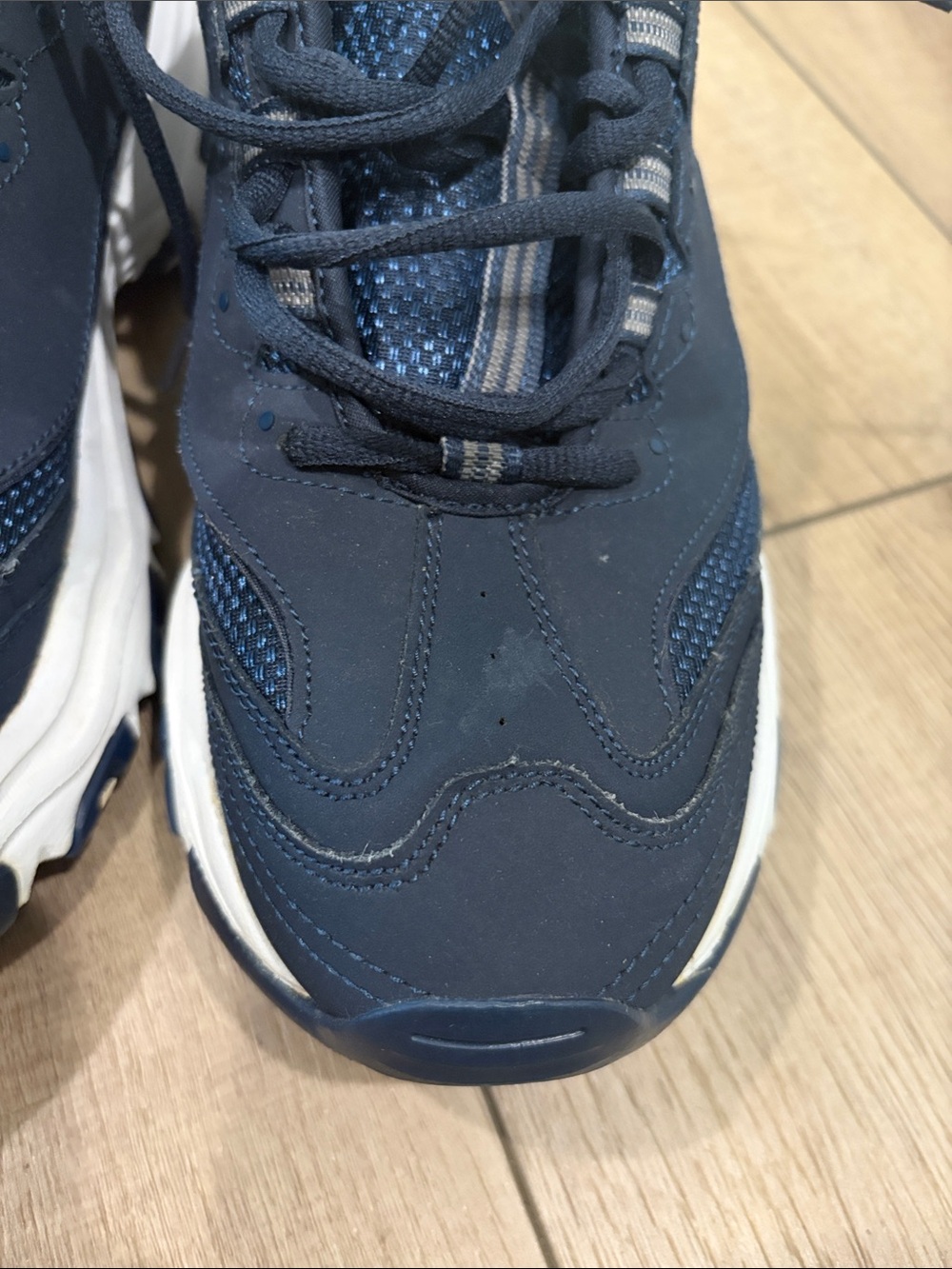 Skechers Mens Navy and White D'Lites Athletic Sneakers - Picture 11 of 11